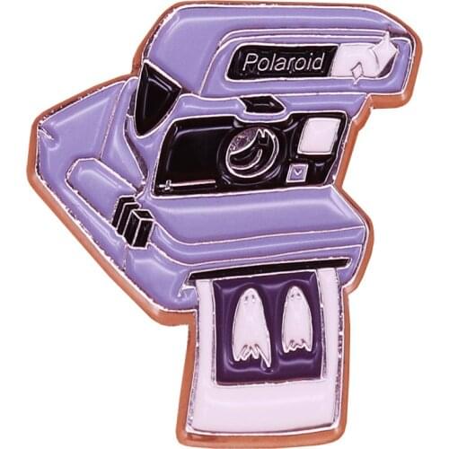 Polaroid No Feet Haed Enamel Pins Perfect Horror Movies lovers Collection Metal Cartoon Brooch Backpack Collar Lapel Badges