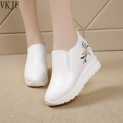 Fashion Womens Platform Shoes Casual Female Loafers Wedges Shoe Sneakers Women Leather Slip on Flat Footwear