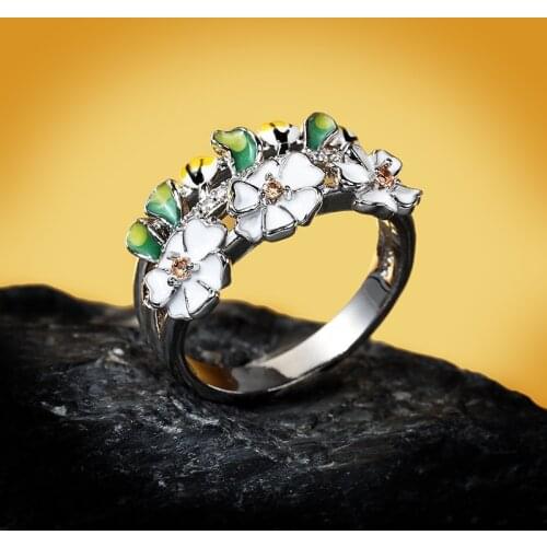 CHARLINLIOL Exquisite Enamel Wreath Vintage Dud Flower Ring Ladies Bride Wedding Jewelry for Women Birthday Party Gift