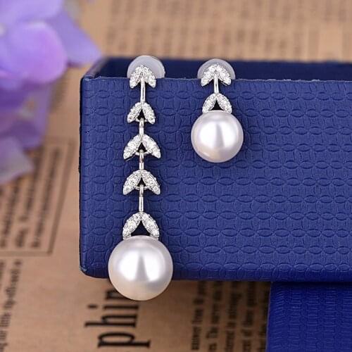 Elegant Earrings Asymmetric Petals creative Female Flower Leaf Rhinestone Statement Pearl Drop Earrings Bijoux Zk30