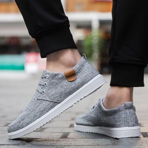 2021 New Men Shoes Spring Casual Shoes Comfortable Fashion Light Outdoor Running Canvas Shoes Sneakers Non-Slip Loafers Footwear