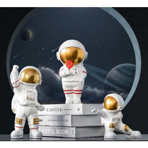 Home Calendar Decoration Accessories Nordic Living Room Astronaut Statue Office Desktop Decoration Childrens Birthday Gift