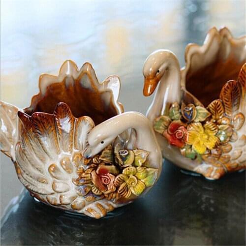 1 Pair Free shipping New 2018 Zakka Ceramic Swan Candlestick/Candle Holders/Gifts for girls/ceramic storage box/Home decoration