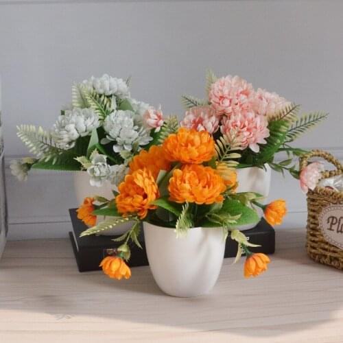 2021 New style High Quality Mini Artificial Pineapple Chrysanthemum Flower Bouquet with Vase for Home Decor Centerpiece Bouquet