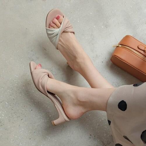 Fairy Style Soft Leather Leather Womens Sandals Womens Slippers Medium Thick Heel Bow Fashion All-match Open Toe Khaki