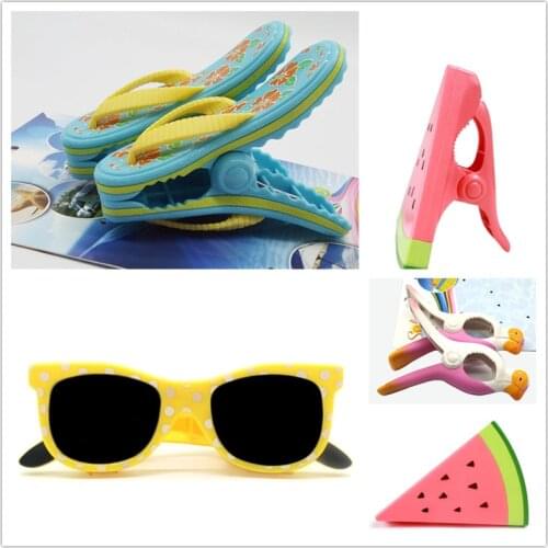 1PC Plastic Cute Flamingo Eyeglass Sun Lounger Hanging Pegs Beach Towel Wind Clips Sunbed Pegs Pool Towel Quilt Clip Clothespin