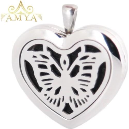 Amya Jewelry 30mm Heart Butterfly Aromatherapy Essential Oils Stainless Steel Perfume Diffuser Locket Necklace with chain Pads