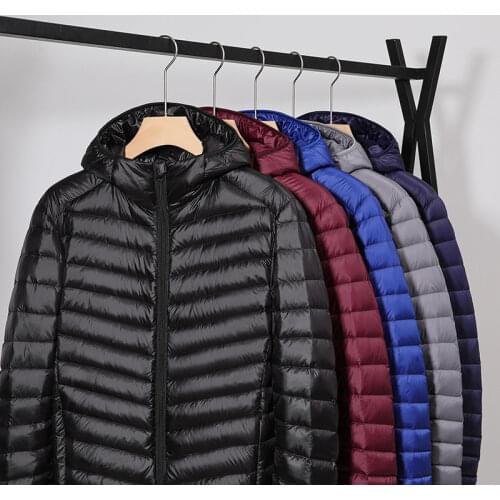 Top Quality Mens Lightweight Water-Resistant Packable Hooded Puffer Jacket 2021 New Winter Men Business Casual Winter Coat
