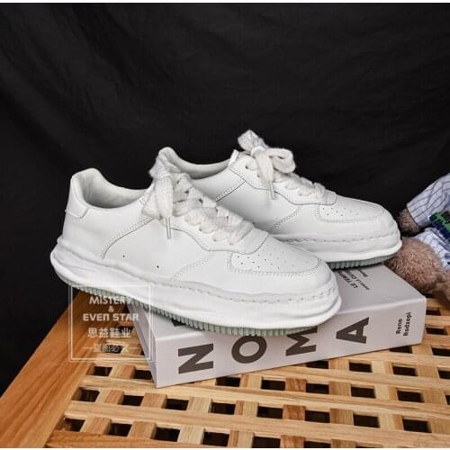 曼巴刺客 Men's Lightweight Sneakers