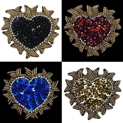 Handmade Beaded Sequins Heart Badges Crystal Applique Rhinestones Patches For Hats Clothes Decorated Craft Sewing Appliques