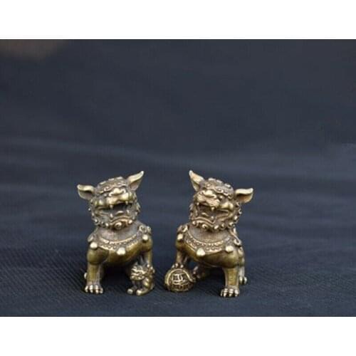 Chinese Antique Brass Pair of Lion Pendants Copper Desktop Accessories Statues for Decoration Collection Ornaments Figurines