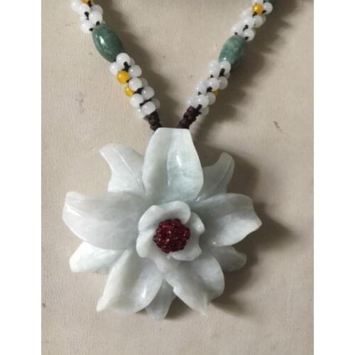 001853 New Saucy Bead Carved Large Flower Pendant Necklace