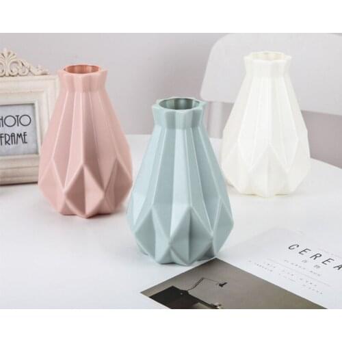 Nordic Style Creative Plastic Vase Imitates Ceramic Falling Resistant Office Home Flower Arrangement Decoration Dry Flower Vase