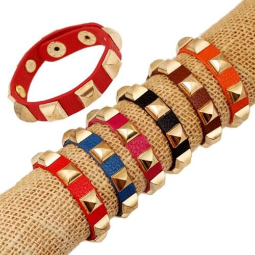 Fashion Trendy Women Rivets Leather Bracelet Cuff Gold Color Charms PU Bangle Wrap Female Girls Wristbands Hiphop Punk Jewelry