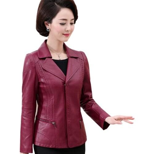 Middle-aged and old womens new spring and autumn jacket coat Slim large size short paragraph simple fashion PU leather clothing