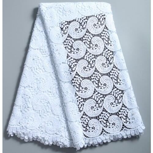 Zhenguiru New Arrival White Guipure Cord Comma Design African Fabric Mesh Nigerian Fabric For Women Wedding Party Dress A2281