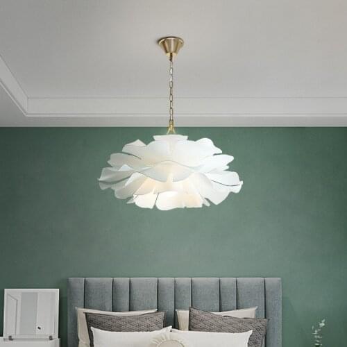 New Bedroom Chandelier Lightings Lamp Nordic INS Girl Princess Room Childrens Room Lights Living Room Light Net Red Flower Lamp