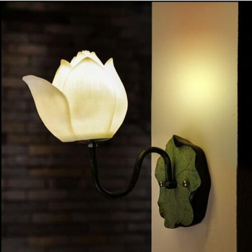 Personality Lotus resin bedroom bedside decorative wall lights retro creative restaurant bar corridor lighting