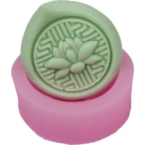 Free shipping 50pcs Handmade Soap Mould DIY Silicone Lotus Pattern Soap DIY Making Tools