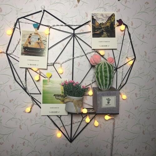 DIY Decoration Iron Storage Rack Holder Postcards Mesh Frame Home Bedroom Metal Heart-Shaped Photo Grid Frame Wall Photos Frame