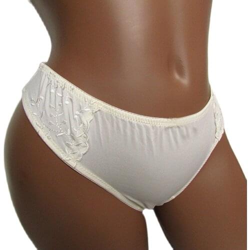 Women Panties Black Sexy Thong Bikini Briefs Lace Micro Tangas Mujer Knickers Embroidery Bragas G String