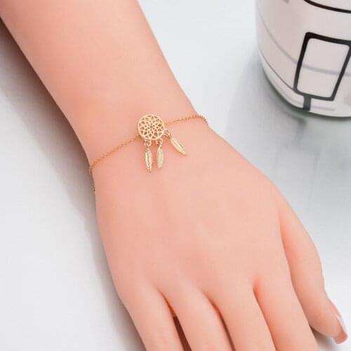Fashionable new dream catcher series copper casting delicate texture hollow feather Bracelet