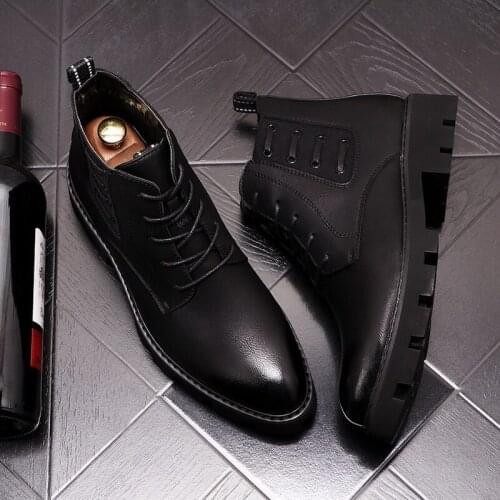 2020 Designer Men Leather Boots Black Business Leisure Fashion Winter Lace Up Short Ankle Pointed Toe Designer Luxury Shoes