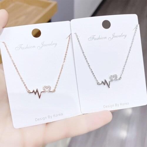 Showfay Heart Korean Pendant Necklace Titanium Necklace Electroplated Real Gold Girl Clavicle Chains Female for Women