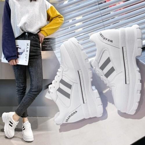 The New Spring 2021 New Fashion Womens Shoes Sneakers Show High Running Shoes Platform Comfortable Breathable Trend