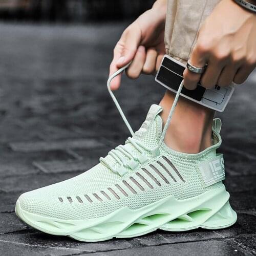 Oversize Summer Light Weight Mens Sneakers Mens Sports Shoes Running Man Sport Shoes Men Brands Green Chaussures Homme B-526