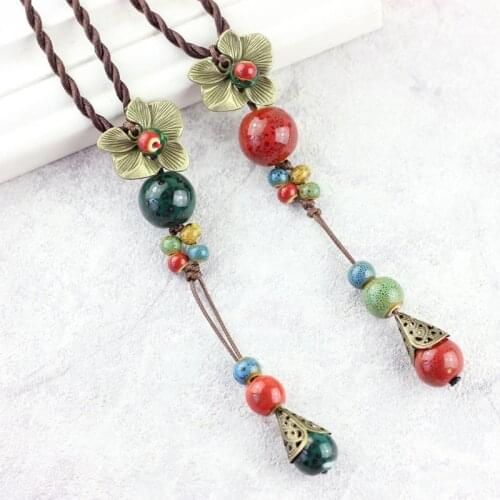Wholesale Fashion Flower Ceramic Necklaces Pendants For Women Retro Long Sweater Chain Gift Jewelry Accessories
