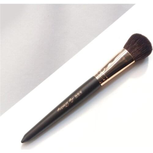 MyDestiny PRO Flawless Airbrush Brush 025 - Natural Goat Hair Foundation Brush