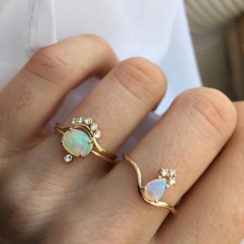 Simple GOLD COLOR Crown Shape Gem Fashion Rings Elegant Delicate Fire Opal Design Lovely Women Finger Jewelry Wholesale 2021