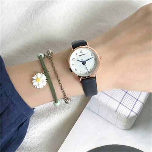 Japanese and Korean ladies small dial compact retro literary simple temperament student fashion models