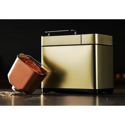 Bread machine The bread maker USES fully automatic intelligent sprinkles and flour cake.NEW