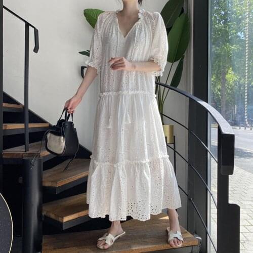2020 New Arrival Fashion Summer Hollow Hot Lace Embroidered White Dress Womens Elegant Vacation Long Dresses Vestidos