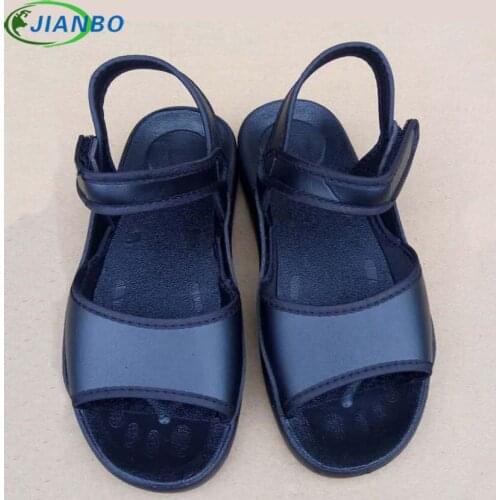 2018 Hot Selling Summer Fashion Safety Shoes Women Beach Sandals Black Dustless Workshop Work Shoes PU Antistatic Sandals 38-46