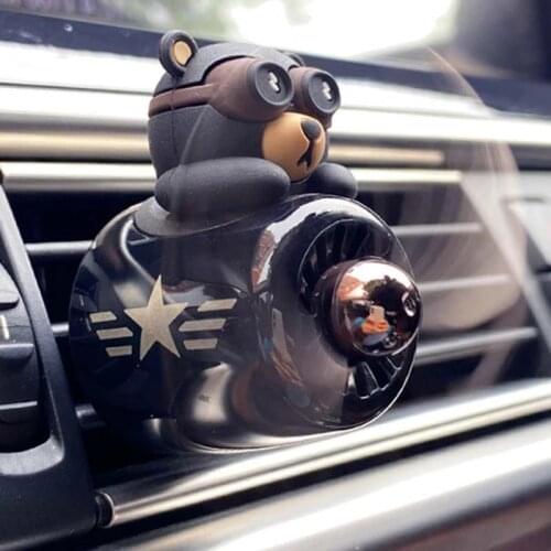 Car Perfume Aromatherapy Pilot Rotating Propeller Air Freshener Outlet Fragrance Flavor Bear Pilot Car Accessories 자동차 공기 청정기