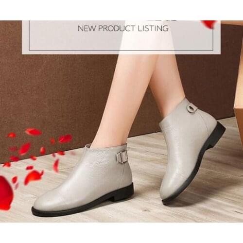 Womens shoes Boots New Leather Martin boots simple and versatile flat sole high top mothers shoes a comfortable shoecc