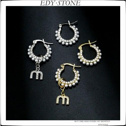 EDY 2021 New Fashion Temperament Asymmetric M letter Pearl Ladies Retro Hoop Earrings For Women Girls Party Wedding Jewelry