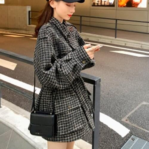 Elegant plaid women tweed coat Buttons pockets autumn winter female blend coats V neck office ladies warm long overcoats