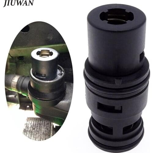 1 Pcs Car Oil Cooler Radiator Expansion Tank Thermostat Auto Accessories For BMW E46 E53 E83 E85 E86 X3 328I 330CI 17111437362