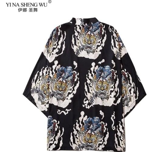 Japanese Style Anime Tiger Kimono Clothes Streetwear Yukata Men Women Cardigan Blouse Harajuku Robe Casual Beach Kimono Coat New