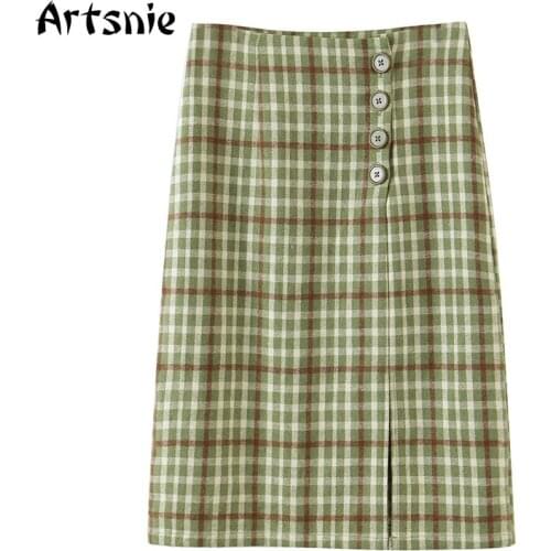 Artsnie Vintage Green Plaid Maxi Long Skirt Women Autumn 2021 Streetwear Casual Button Split Ladies A Line Skirts Jupe Femme