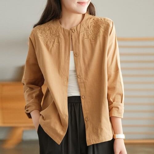 Johnature Women Cotton Coat O-Neck Long Sleeve Embroidery Solid Color Button Clothing 2021 Autumn New Vintage Loose Coats