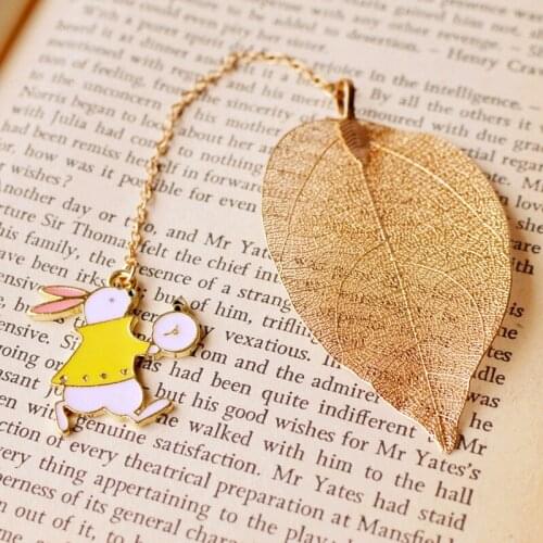 Yisuremia Cute Rabbit Alice Clock Handmade Metal Leaf Feather Bookmark Decorative Bookmarks School Office Stationery Supplies