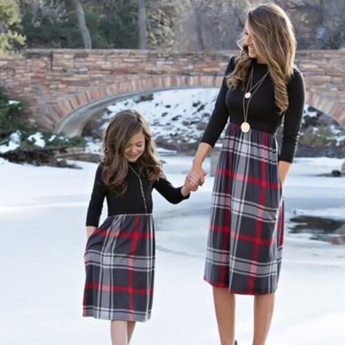 Mother Daughter Dresses Mommy and Me Nine-point Sleeve Plaid Patchwork Dress Family Matching Clothing Women Girls Elegant Dress