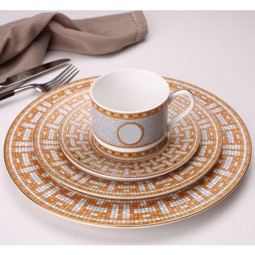 Luxury Tableware Ceramic Steak Plate Dessert Dishes Coffee Cup Saucer Set European Drinkware Cake Dish Pasta Salad Tray 1set