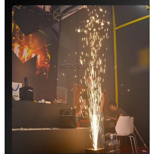 Stage Fireworks Fountain Machine Cold Spark Machine 400w Wireless Remote Control Dj Party Wedding Sparklers