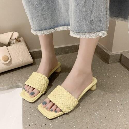 Square Heel Beach Sandals Women Temperament Slippers Braided Design Charm Open-toe Set Foot 2021 Vacation Flip Flops Women Shoes
